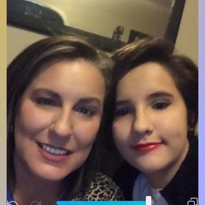 Meet your Posher, Roxanna